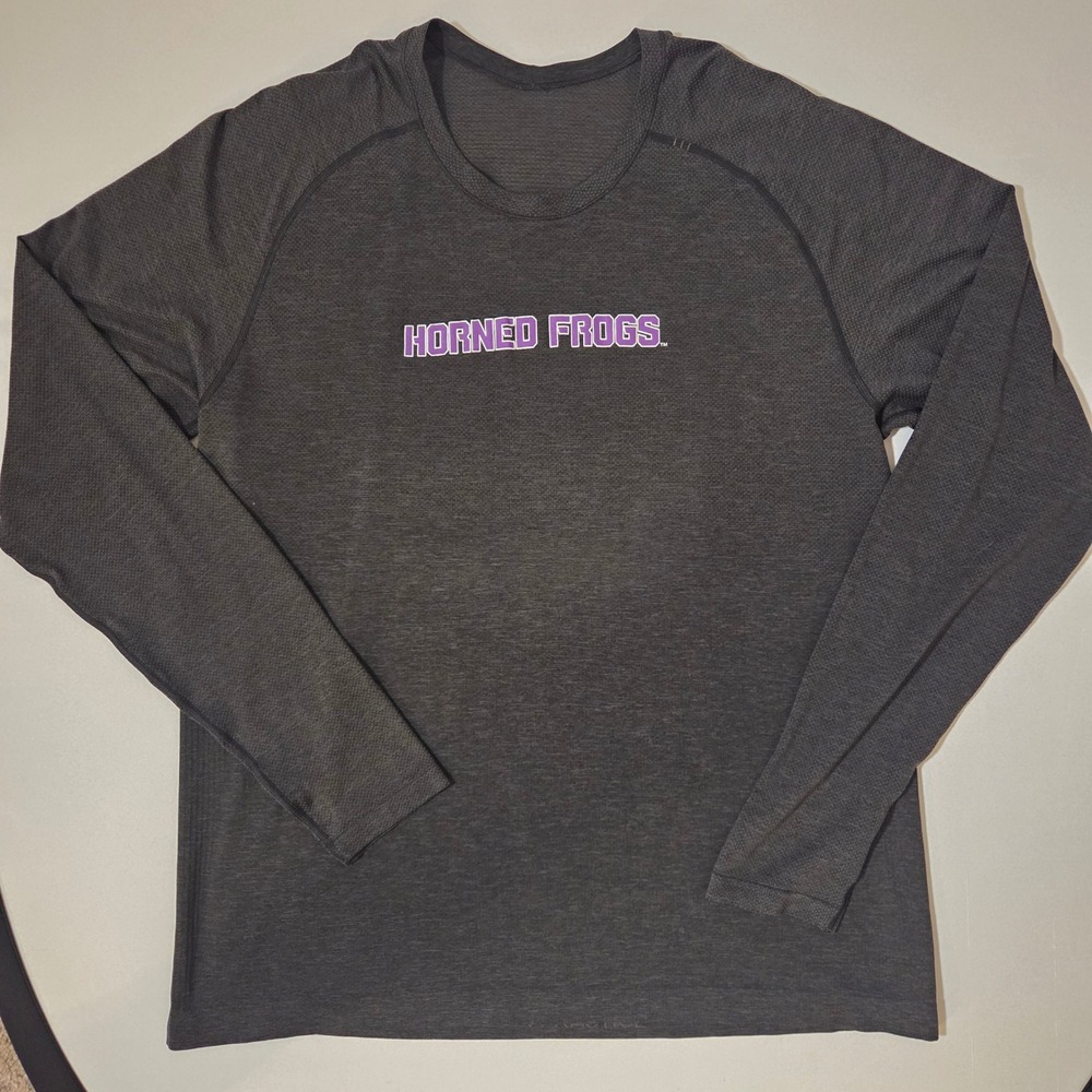 Lululemon Metal Vent Tech LS Shirt TCU Horned Frogs Men XXL Grey Heather